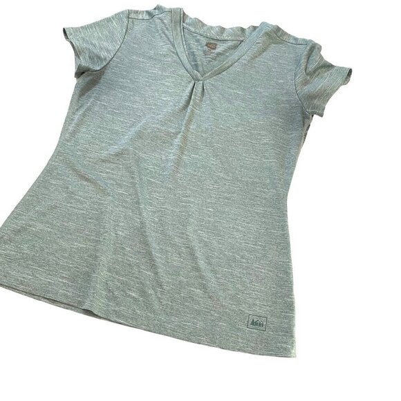 REI Double V-Neck Pleated Short Sleeve Dri Fit Tee Green Gorpcore Activewear XS - Picture 3 of 8